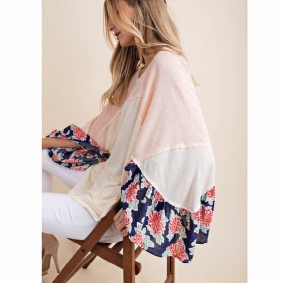 FINLEY Floral Sleeve Top    - Picture 3 of 3